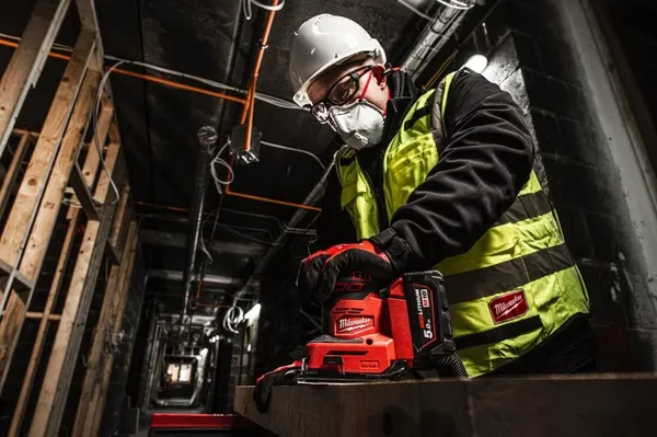 Машина шліфувальна вібраційна акумуляторна MILWAUKEE, M18 BQSS-0, 113х104мм отзывы