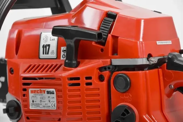 Пилка бензиновая HECHT 950 цена в Украине