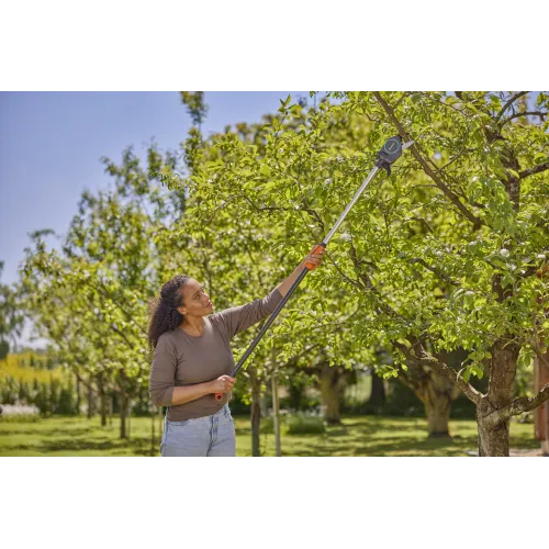 Купить Высоторез для зеленых веток GARDENA StarCut Pro S 32 мм со скидкой