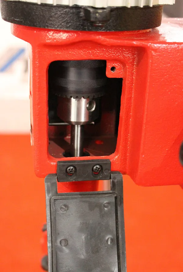 Купити Довбальний верстат Holzmann STM 26 зі знижкою