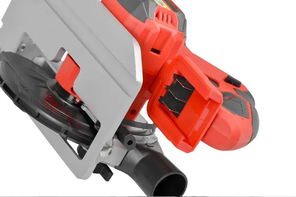 Циркулярная пила аккумуляторная HECHT 1670 отзывы