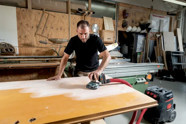 Купить Шлифмашина эксцентриковая аккумуляторная Metabo SXA 18 LTX 150 BL, 18В, 150мм, 4000-10000об/мин, 1.3кг, без АКБ и ЗУ