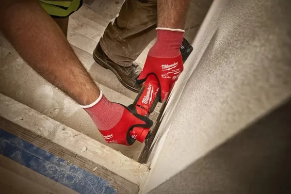 Купить Інструмент багатофунціональний акумуляторний MILWAUKEE M18 FUEL FMT-502X 4933478492 (+ заряд.пристрій, 1 акум., універсальний ад