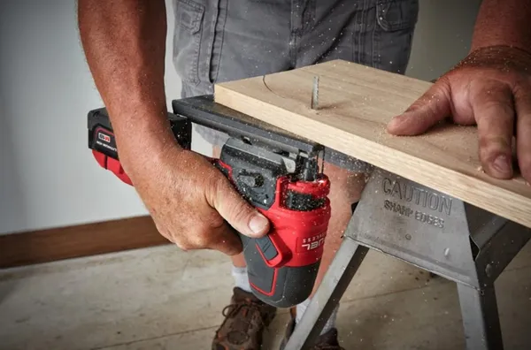 Купить Пила лобзикова акумуляторна безщіткова MILWAUKEE M18 FBJS-0X (каркас+HD кейс) со скидкой