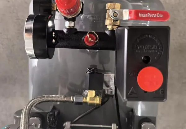 Купити Безмасляний поршневий компресор Mast MOF1680/4x1500-160L зі знижкою