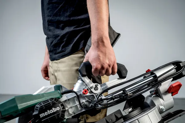 Пила торцювальна Metabo KGS 254 M 1800Вт диск 254мм 16.1кг з доставкою