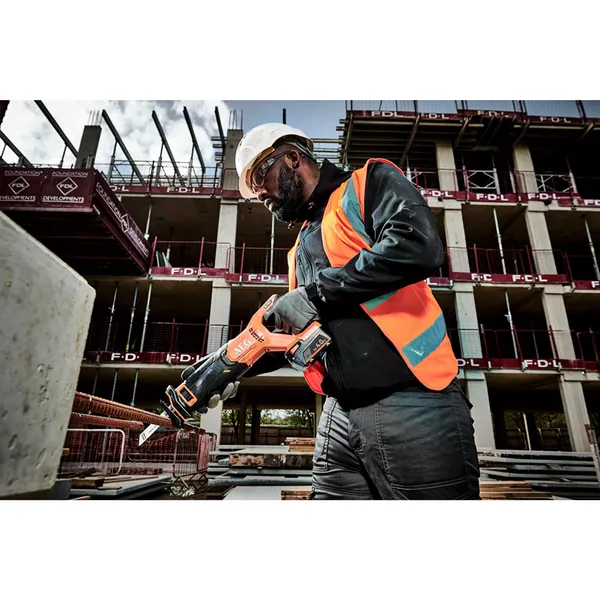 Купить Пила сабельная AEG BUS18C2-0 18В, 0-300х/мин, 28,5мм, 255мм/20мм, 2,3кг