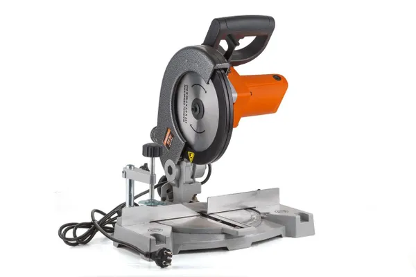 Купить Торцовочная пила (210 мм, 1400 Вт) Rebiner RMS-1950