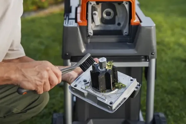 Измельчитель Husqvarna GS 340is (без АКБ и ЗУ) цена в Украине