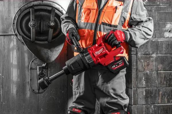 Гайкокрут акумуляторний 1 дюйма MILWAUKEE, M18 ONEFHIWF1D-0C, 2711Нм (HD кейс) ціна в Україні