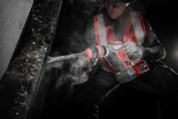 Молоток отбойный аккумуляторный Einhell TP-DH 18/4 Li BL - Solo бесщеточный 18Вт 4Дж 4600уд/мин 2.88кг без АКБ и ЗП с доставкой