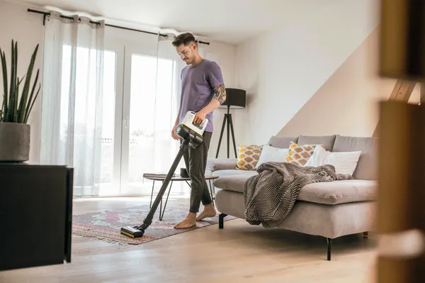 Пылесос ручной Karcher VC 4 CORDLESS PREMIUM MYHOME купить в Украине