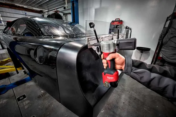 Заклепочник аккумуляторный Milwaukee M12 BPRT-201X 12В АКБ 1x2А·час ЗП C12C 2.4мм 3.2мм 4.0мм 4.8мм 2.1кг кейс купить в Украине