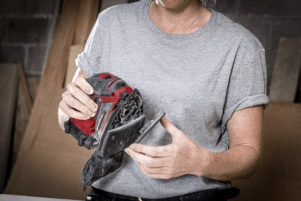 Заказать Шліфмашина вібраційна акумуляторна SKIL 3720 CC Compact безщіткова 20В акб 1х2.5А·год 151х102мм 0.7кг с доставкой