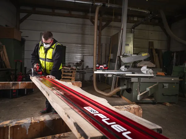 Пила дискова ручна акумуляторна MILWAUKEE  M18 FCS66GR3-0 (каркас) купить в Украине