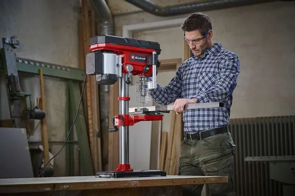 Верстат свердлильний Einhell TC-BD 630/1 630Вт 250-2400об·хв виліт 126мм патрон В16 1.5-16мм 19.4кг ціна в Україні