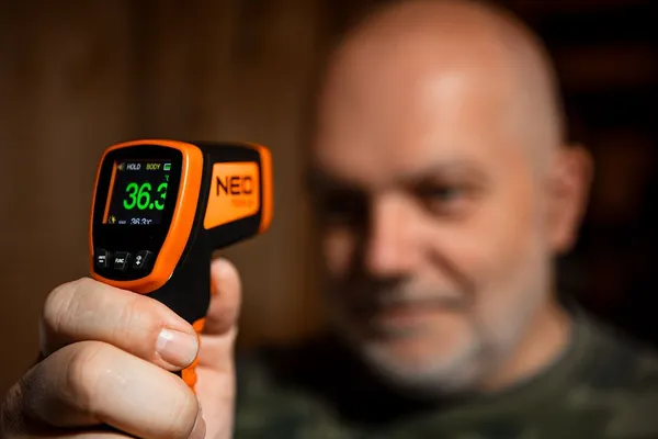 Пирометр бесконтактный Neo Tools 32-42.9°С 0.1кг отзывы