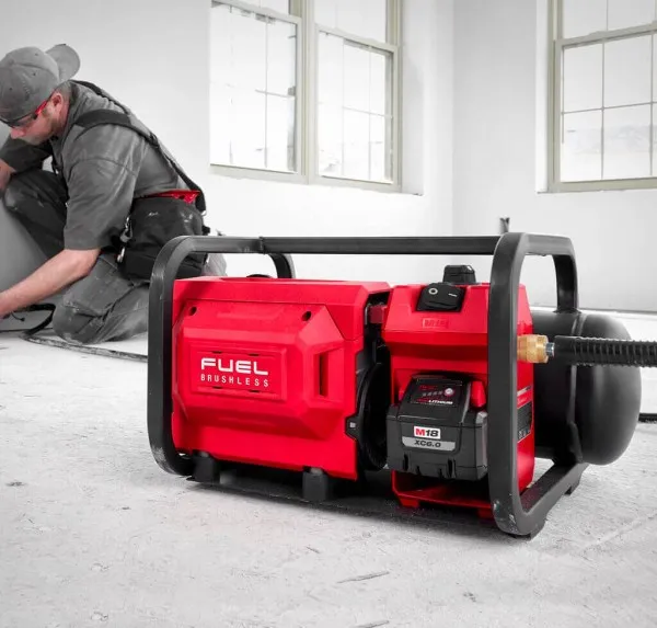 Акумуляторний повітряний компресор MILWAUKEE, M18 FAC-0 купить в Украине