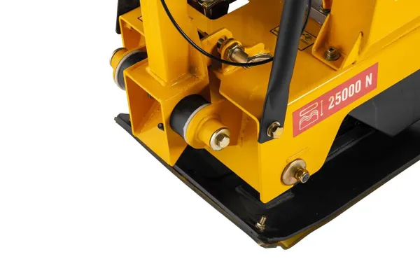 Купить Бензиновая реверсивная виброплита Lumag RP130HPC (25кН)