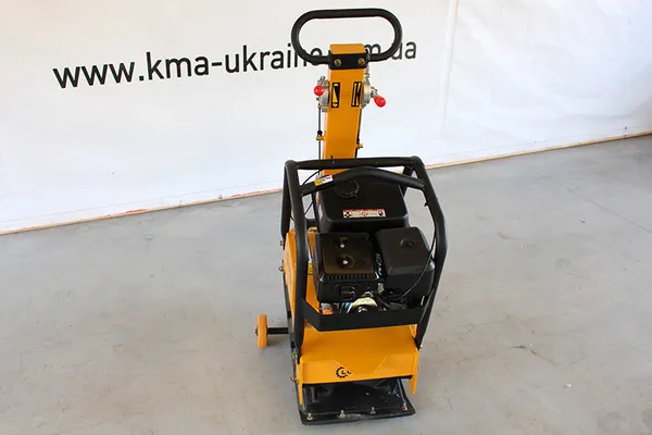 Бензиновая реверсивная виброплита Lumag RP160HPC (30,5кН) купить в Украине