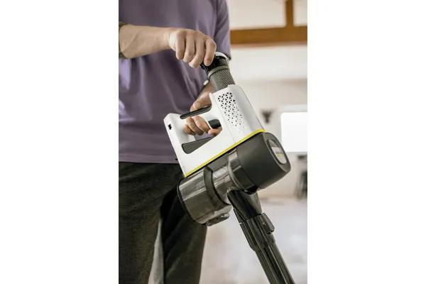 Заказать Пылесос беспроводной Karcher VC 4 Cordless myHome Pet с доставкой