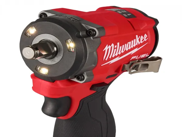 Купить Гайковерт високомоментний акум. MILWAUKEE 1/2" (746 Нм) M12 FCIWP12G3-0 (каркас)