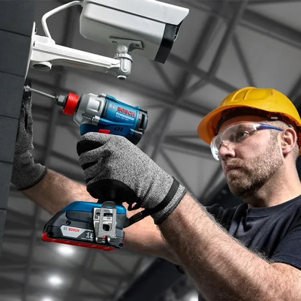 Гайковерт ударный аккумуляторный Bosch GDX 18V-285 + L-BOXX 18В 2800об·мин 285Нм 1.1кг без АКБ и ЗП цена в Украине