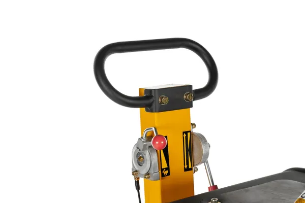 Купить Бензиновая реверсивная виброплита Lumag RP300HPCA (38кН)