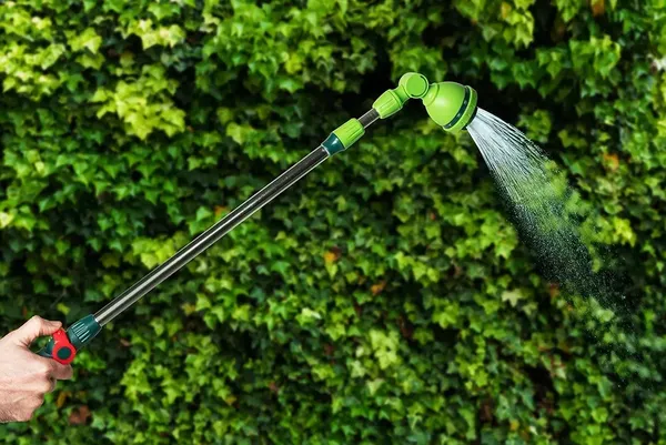 Заказать Ороситель ручной Verto, 1/2"-3/4", штанга 77-113см, 10 функций, плавная регулировка напора воды большим пальцем, держатель двухкомпонентный с доставкой