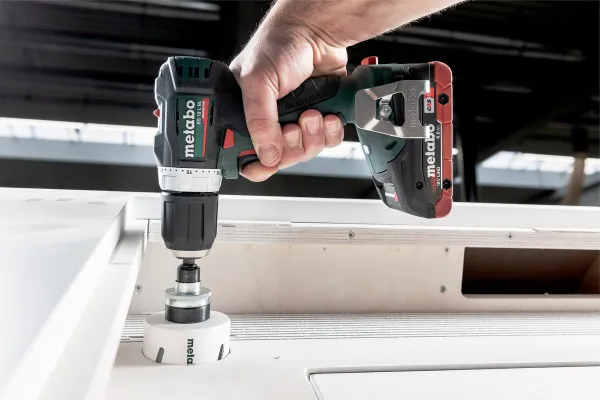 Шурупокрут-дриль акумуляторний Metabo BS 18 L BL 18В 25·60Нм 0-550·0-1850об·хв 0.87кг без АКБ та ЗП купити в Україні