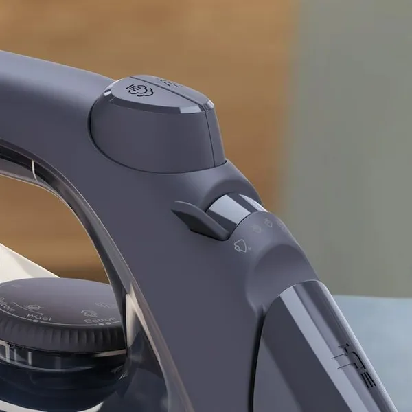 Купити Праска Electrolux, 2500Вт, 330мл, паровий удар 200гр, керам. підошва, блакитний