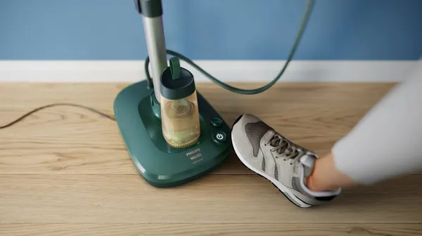 Заказать Гладильная система Philips Series 6000, 1800Вт, 1100мл, паровой удар -90гр, постоянный пар - 40гр, верт. Отпаривание+ доска, керам. подошва, темно зеленый с доставкой