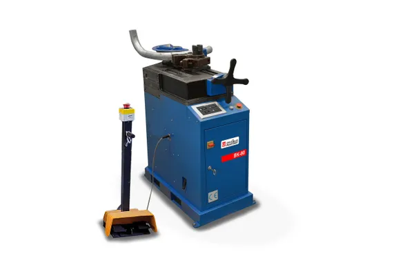 Бездорновий трубогиб Isitan BK 80