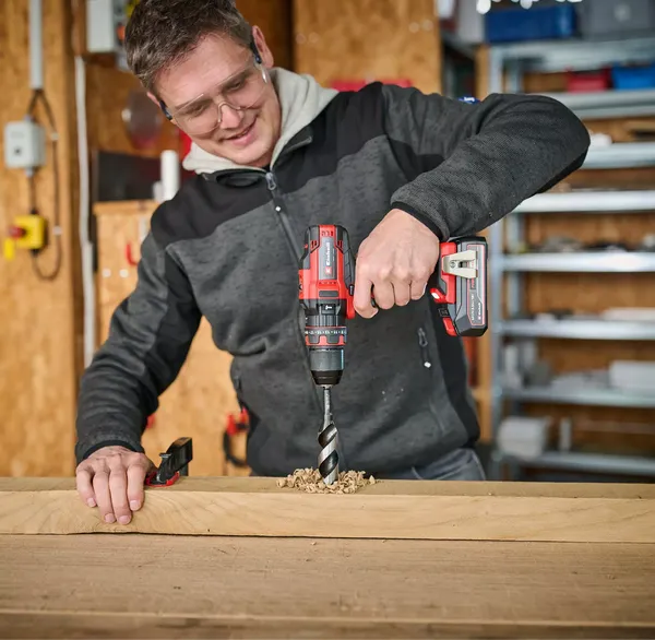 Заказать Шуруповерт-дрель ударная акумуляторная Einhell TE-CD 18/44 Li-i (1x2,5Ah), PXC, 18В, аккумулятор 2.5 Ач - 1 шт, 44 Нм, 1.59 кг с доставкой