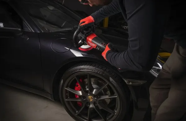 Машина полірувальна кутова акумуляторна MILWAUKEE M18 FAP180-0X, O диска 180мм, (+ полірувальна платформа, пилезахисний екран, D в наличии