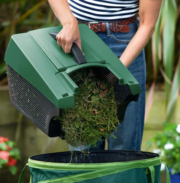 Газонокосилка аккумуляторная Bosch CityMower 18V-32-300 18В акб 1х4А·час 34см 31л 30-60мм 9.4кг с доставкой