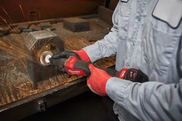 Прямошліфувальна машина акумуляторна M18FDGROVPDB-0X MILWAUKEE (HD кейс) з доставкою