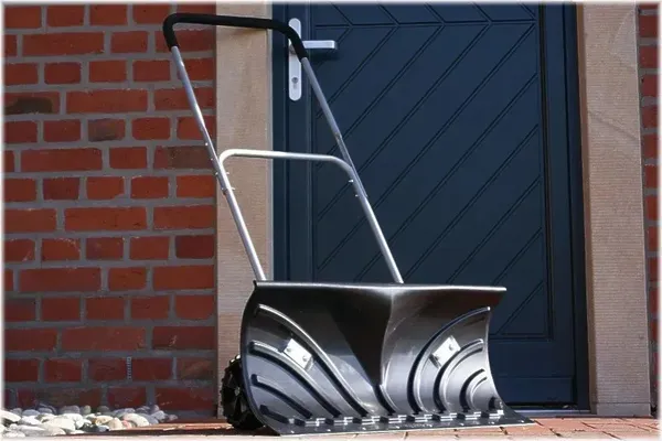 Заказать Лопата для снега HECHT 661 GT с доставкой