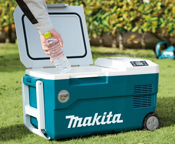 Замовити Акумуляторний холодильник, нагрівач Makita XGT 40 V MAX CW001GZ (без АКБ та ЗП) з доставкою