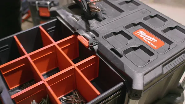 Заказать Ящик PACKOUT MILWAUKEE з 3-ма висувними відсіками с доставкой