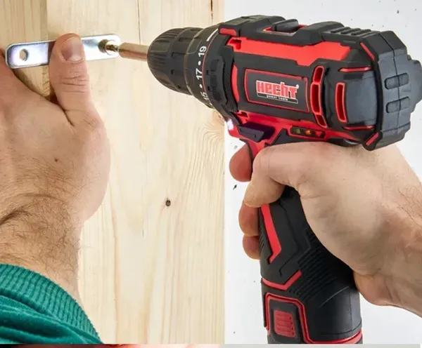 Аккумуляторный шуруповерт HECHT 1242 в наличии