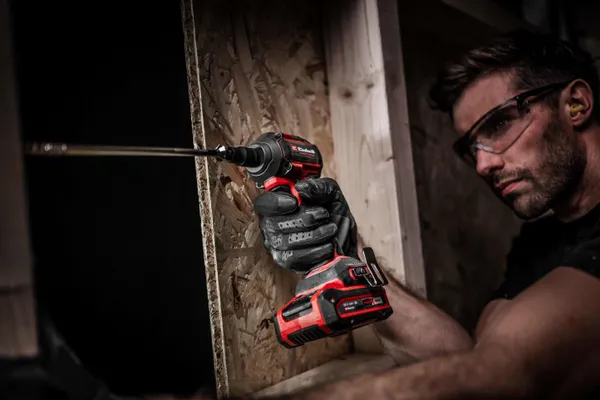 Гайковерт аккумуляторный ударный Einhell Professional TP-CW 18/260-C Li BL - Solo 18В бесщеточный 260Нм 0-2700об/мин 0.95кг без АКБ и ЗП с доставкой