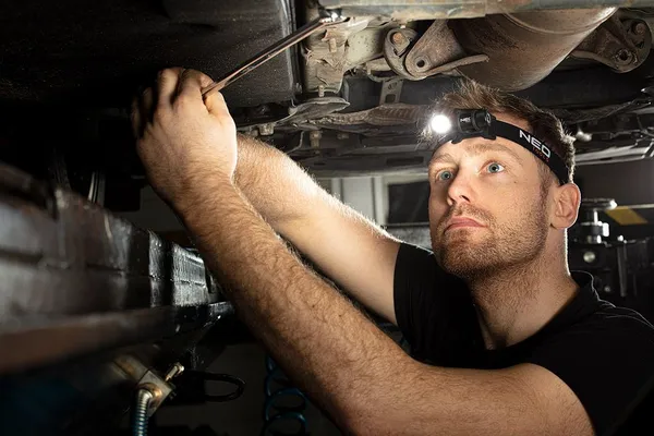 Фонарь налобный аккумуляторный Neo Tools, 700мА•ч, 600лм, 6Вт, 4 функции освещения, IPX4 отзывы