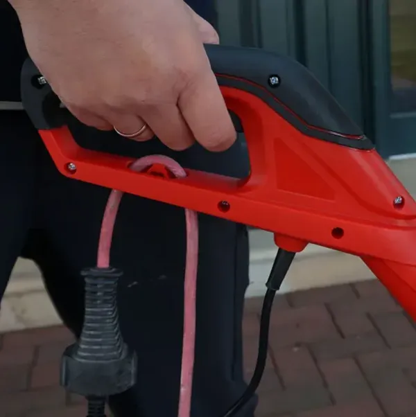 Электрическая щетка для швов HECHT 445 с доставкой