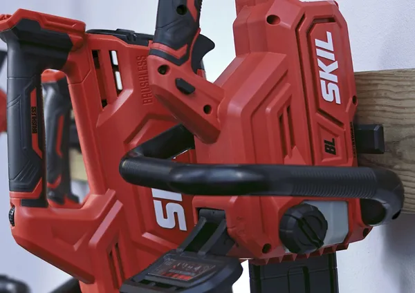 Пила ланцюгова акумуляторна SKIL 0534 CA безщіткова 20В акб 1х4А·год ЗП 30см 3.2кг купить в Украине