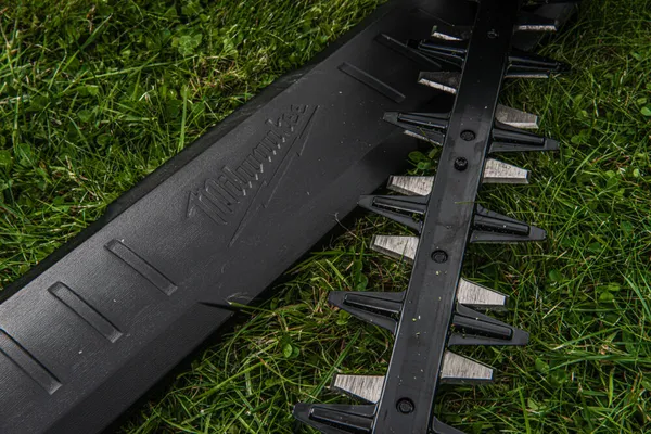 Купити Кущоріз акумуляторний безщітковий MILWAUKEE M18 FHET60G2-0, 60см