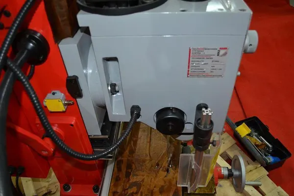 Фрезерный станок Holzmann BF50DIG_400V отзывы