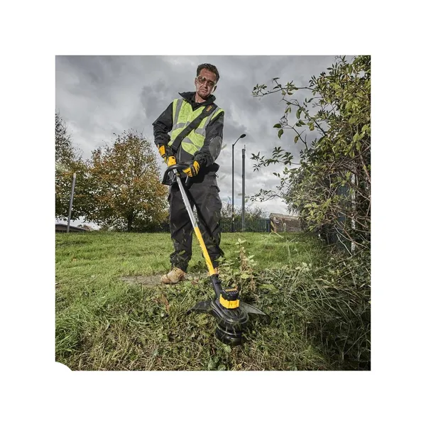 Заказать Триммер садовый аккумуляторный DeWalt бесщеточный 18В 36см леска 3.6 кг без АКБ и ЗП с доставкой