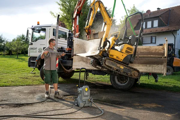 Купити Професійна мийка високого тиску Karcher HD 5/11 E Classic
