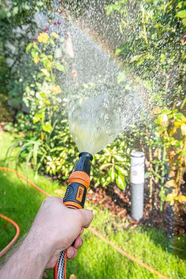 Заказать Ороситель ручной Neo Tools, прямой, плавная регулировка с доставкой